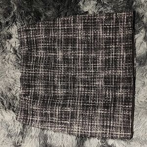 Women's Casual Plaid Skirt Zipper back Bodycon Mini Skirt.